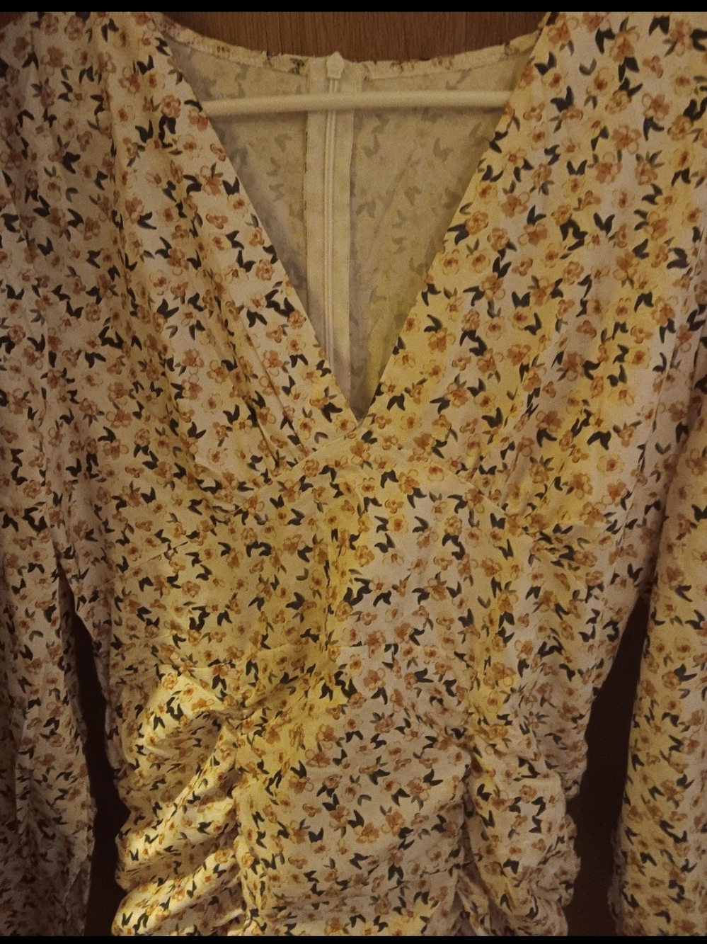 Floral V-Neck Long Sleeve Ruched Dress in Cream and Yellow Floral XL
